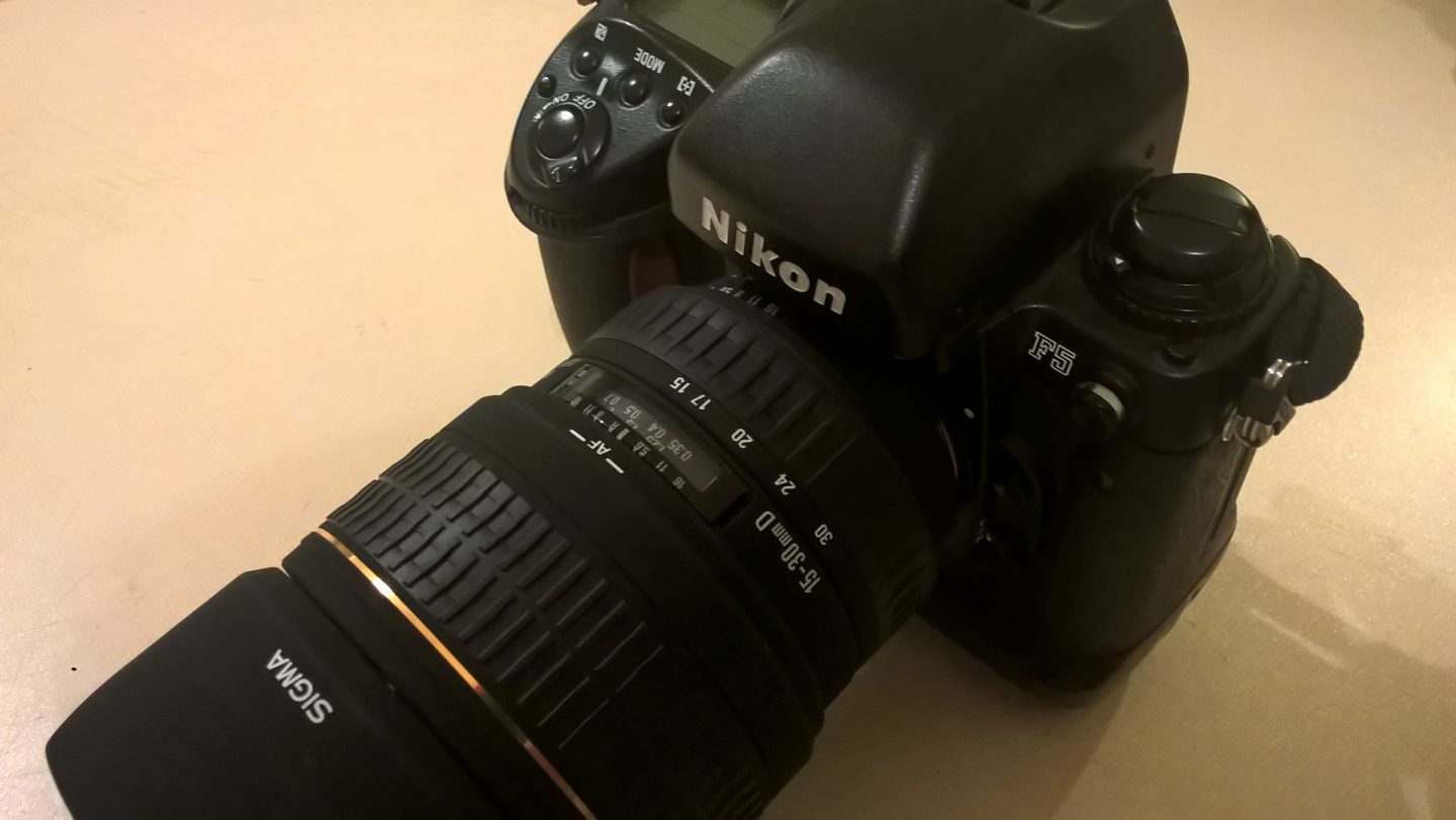 Nikon F5 - Το Blog του DSLR.gr